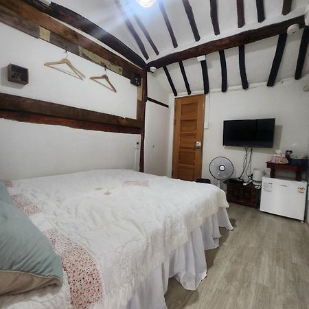 Moran Guesthouse Jeonju Buitenkant foto