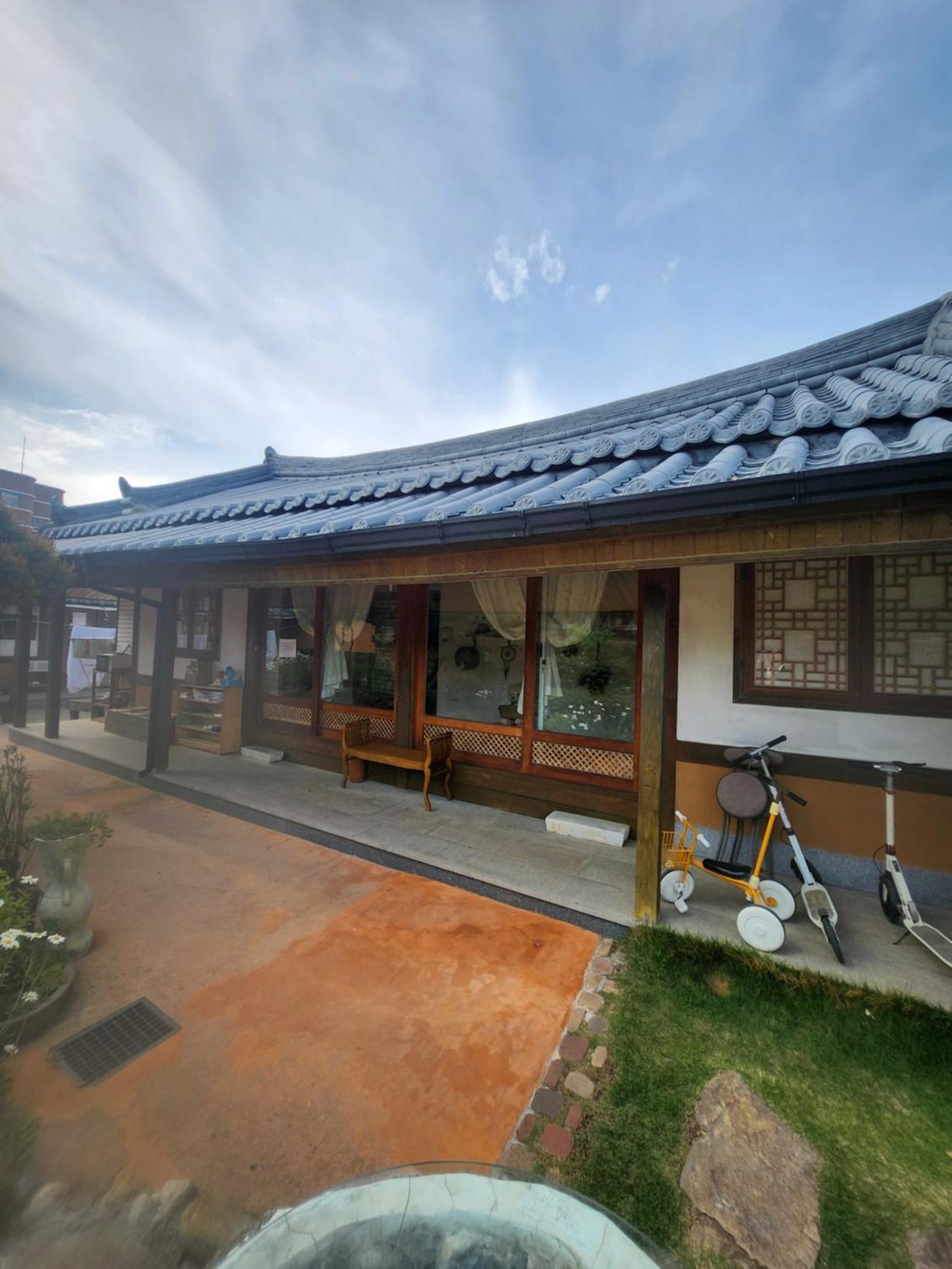 Moran Guesthouse Jeonju Buitenkant foto